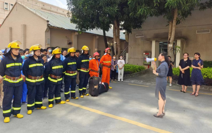 eb95bdb4-e978-4f9d-a759-ea3104525e0e